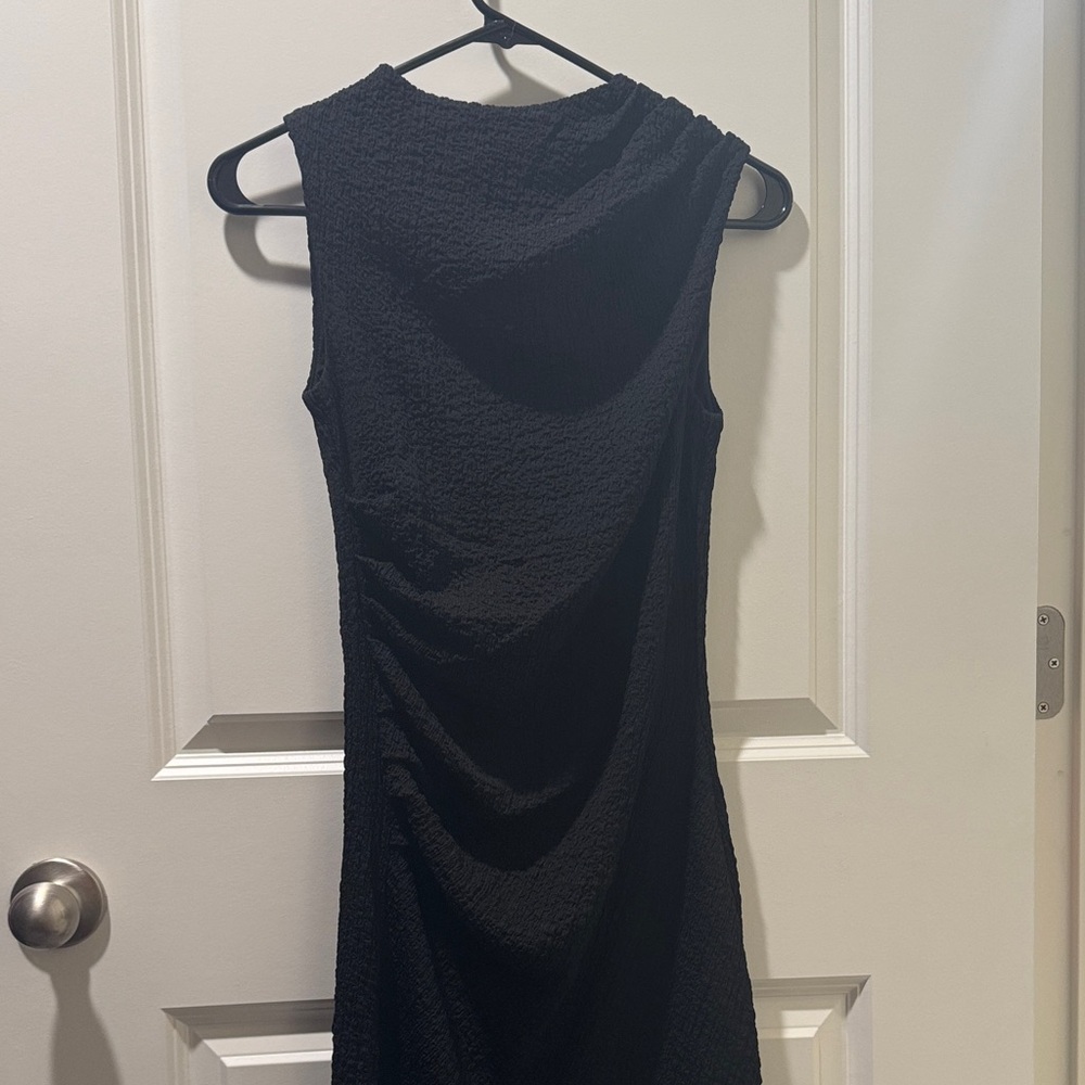 H&M Black Textured Midi Dress